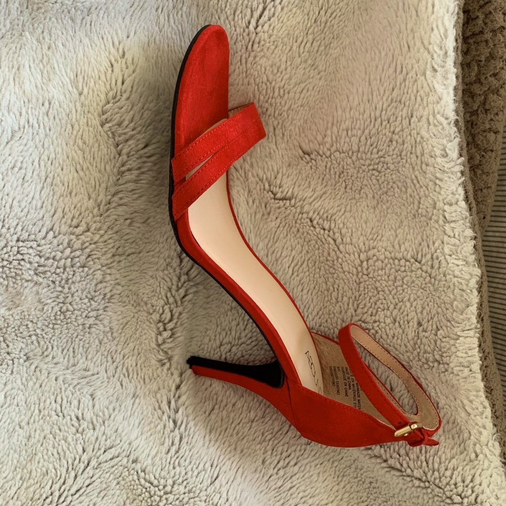 High heels sandals , very cute and comfortable
